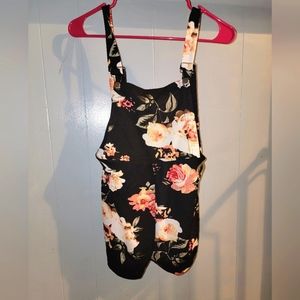 NWOT Floral overalls: M